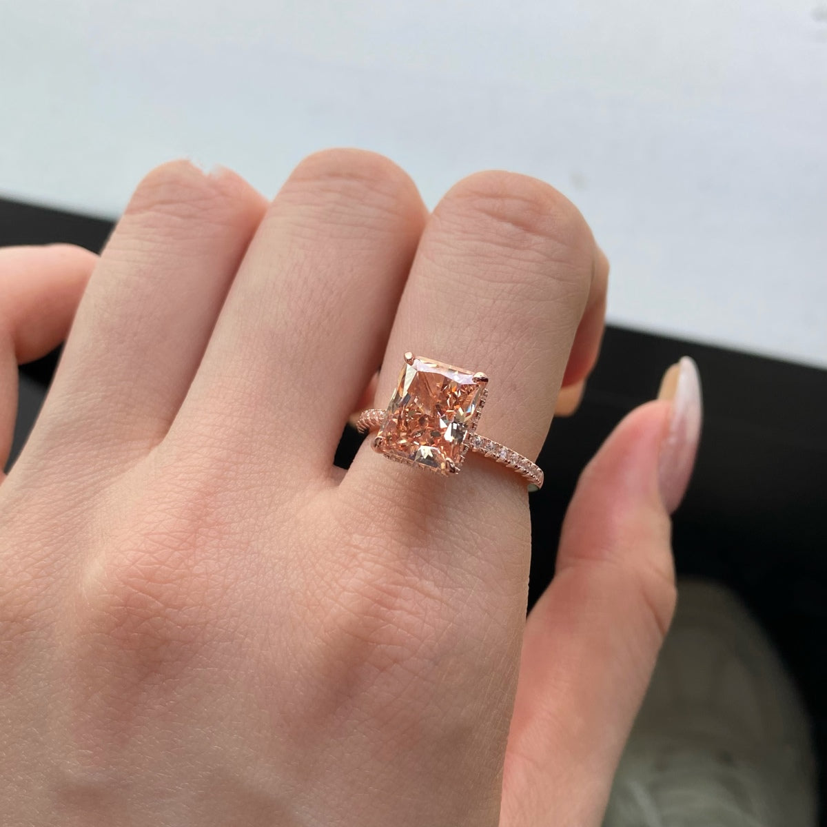 [Nova Jewelry]4.0 Carat Luxurious Engagement Ring