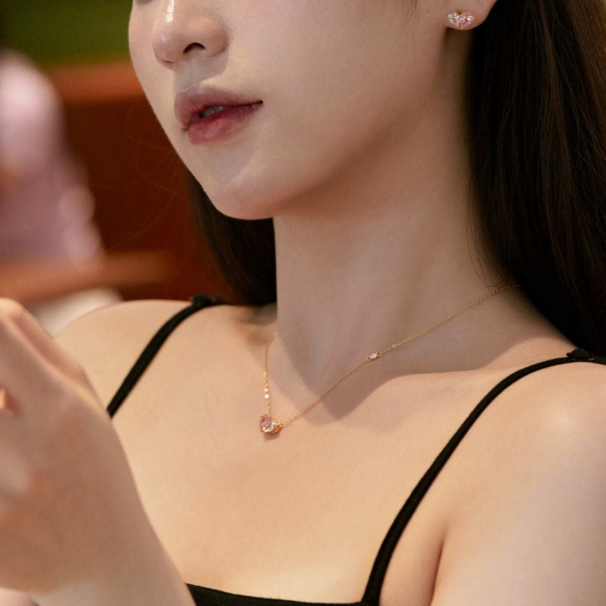 [Nova Jewelry]Dazzling Elegant Heart Cut Lover Earrings
