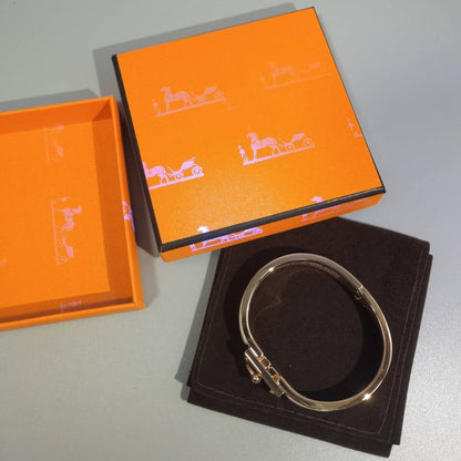 [BLUE TEARS]H YELLOW BRACELET