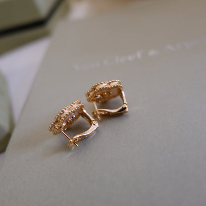[BLUE TEARS]LUCKY PINK GOLD WHITE MOP EARRINGS