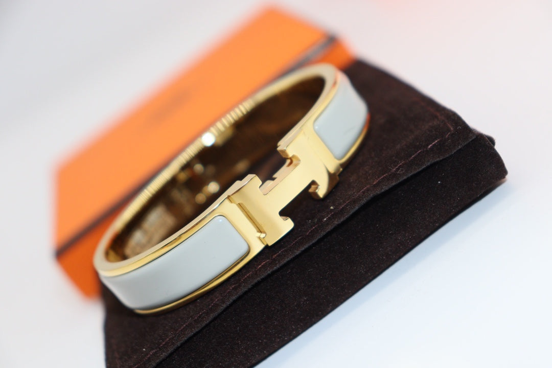 [BLUE TEARS]H LIGHT BLUE BRACELET