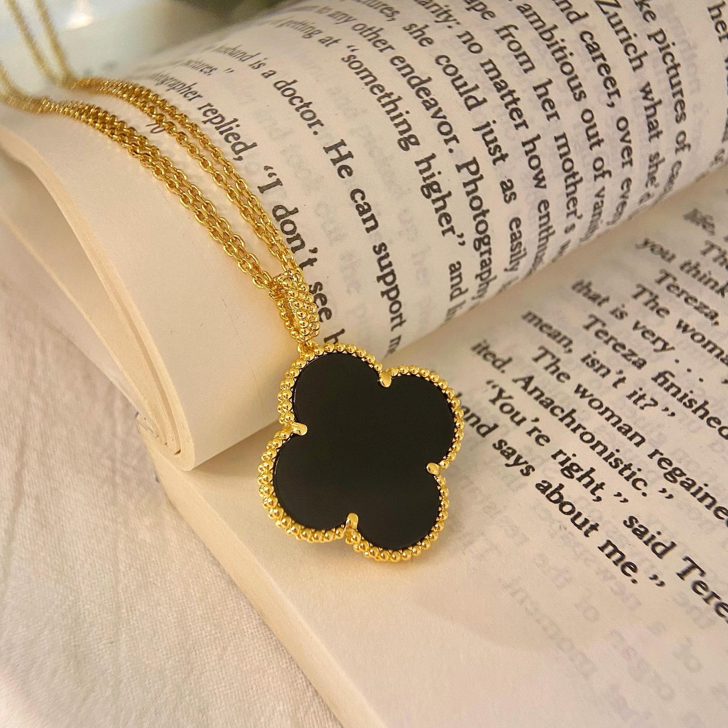 [BLUE TEARS]CLOVER 25MM NECKLACE GOLD ONYX