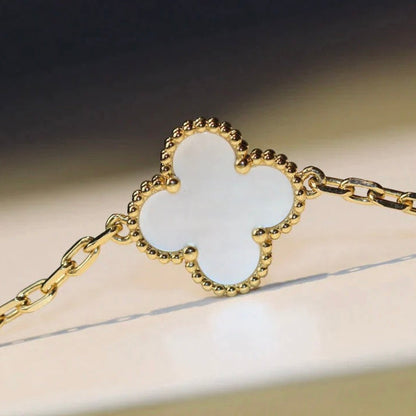 [BLUE TEARS]CLOVER 20 MOTIFS WHITE MOP NECKLACE