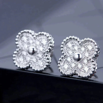 [BLUE TEARS]CLOVER 1 MOTIFS DIAMOND STUD EARRINGS SILVER