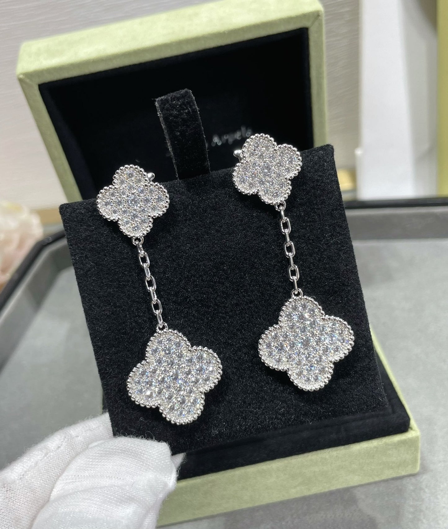 [BLUE TEARS]CLOVER 2 MOTIFS DIAMOND PAVED SILVER EARRINGS