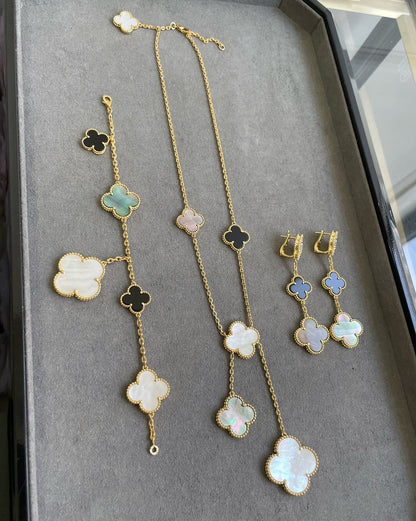 [BLUE TEARS]CLOVER 3 MOTIF MOP ONYX DARK MOP PINK GOLD EARRINGS