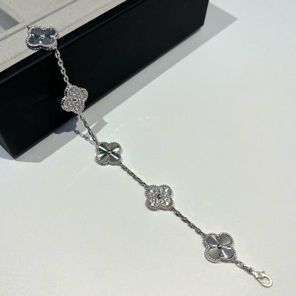 [BLUE TEARS]CLOVER 5 MOTIF SILVER DIAMOND BRACELET