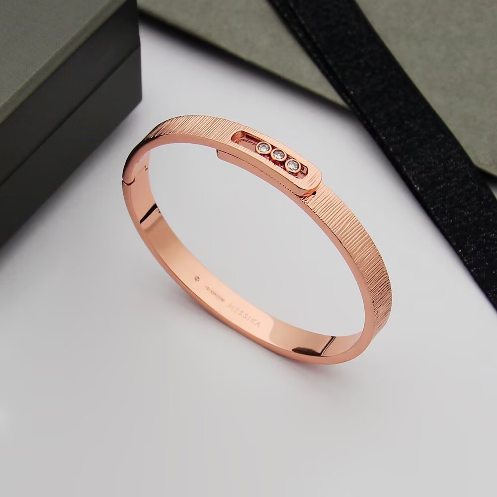 [Blue Tears Jewelry]Move Noa Ciselé bangle