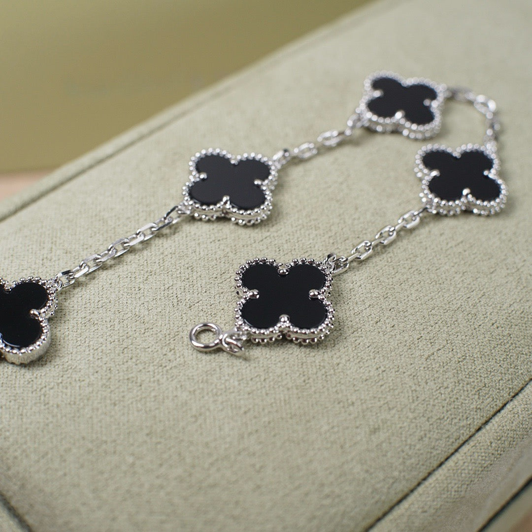 [BLUE TEARS]CLOVER 5 MOTIF ONYXS  BRACELET SILVER