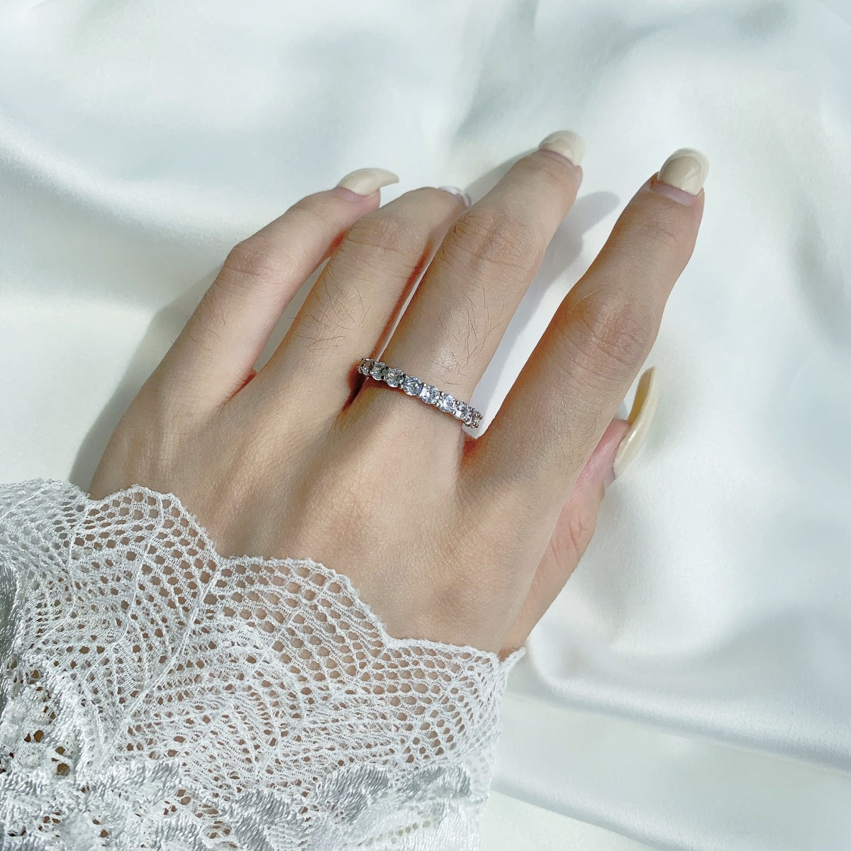 [Nova Jewelry]Sparkling Round Cut Tennis Ring