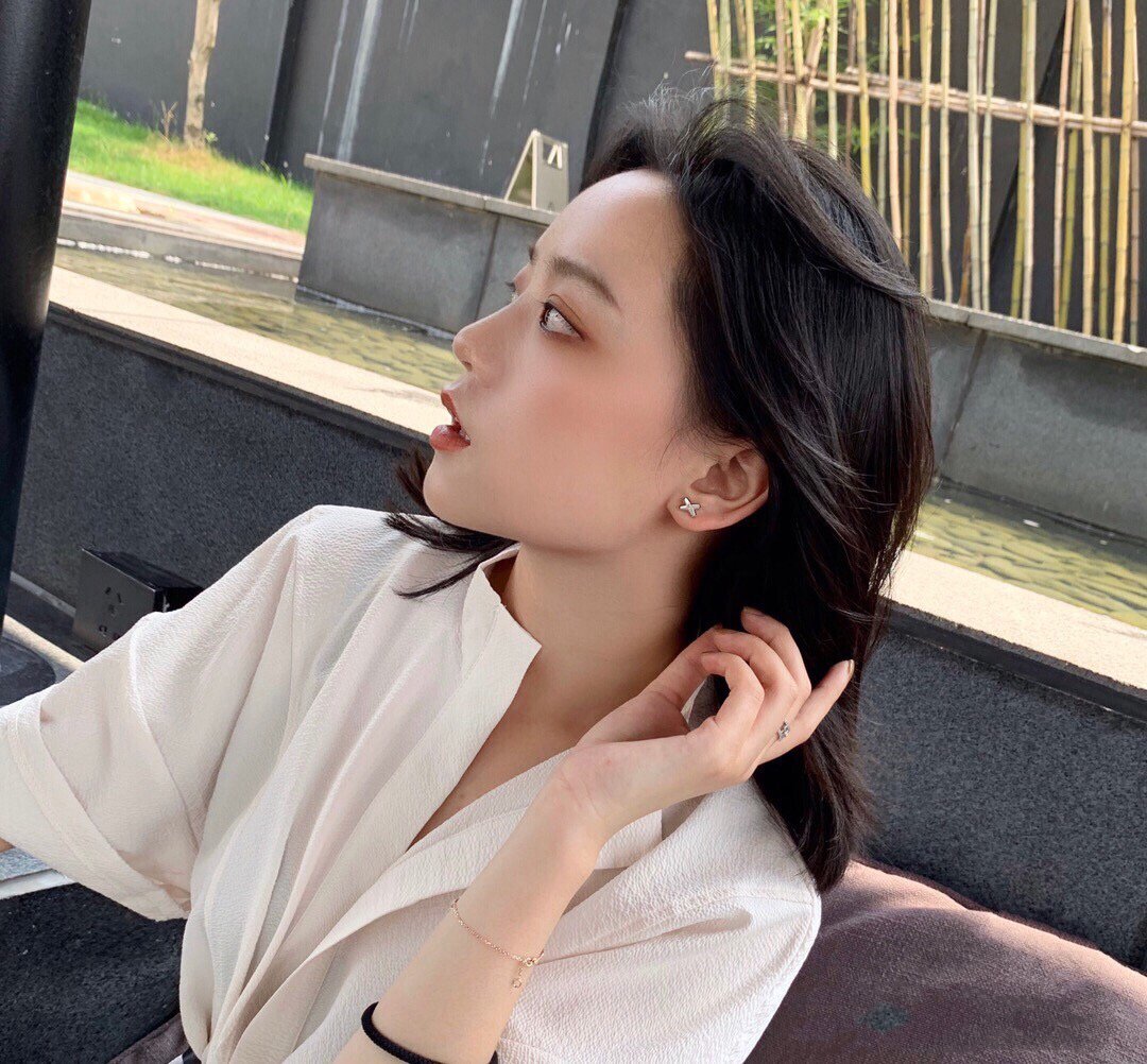 [BLUE TEARS]JEUX DE WHITE MOP PINK GOLD DIAMOND EARRINGS