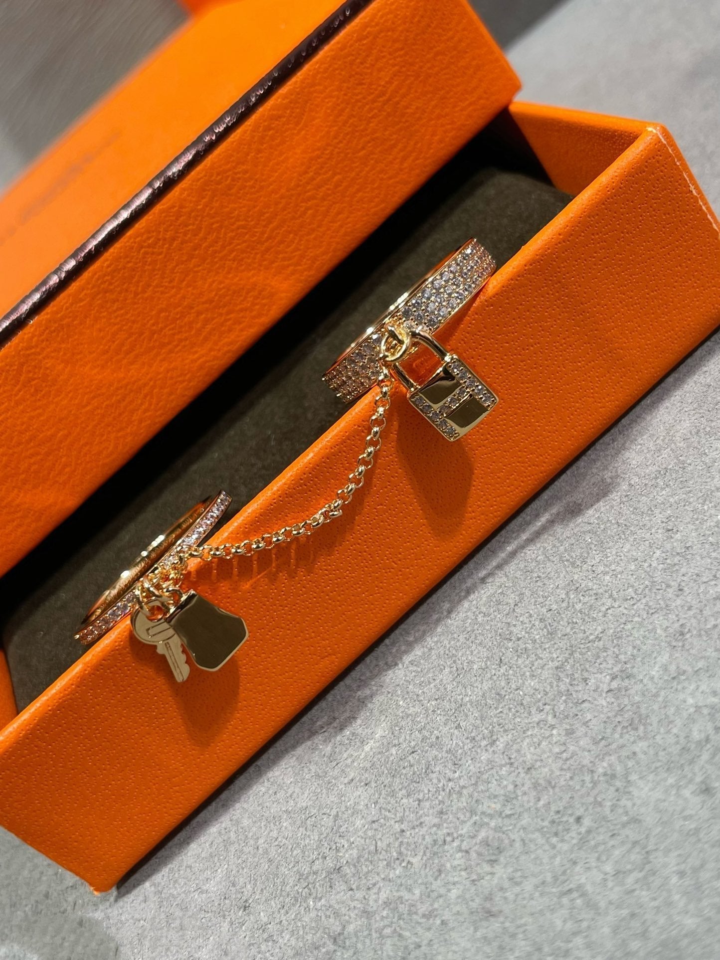 [BLUE TEARS]HM KELLY CLOCHETTE DOUBLE RING IN  WITH DIAMONDS