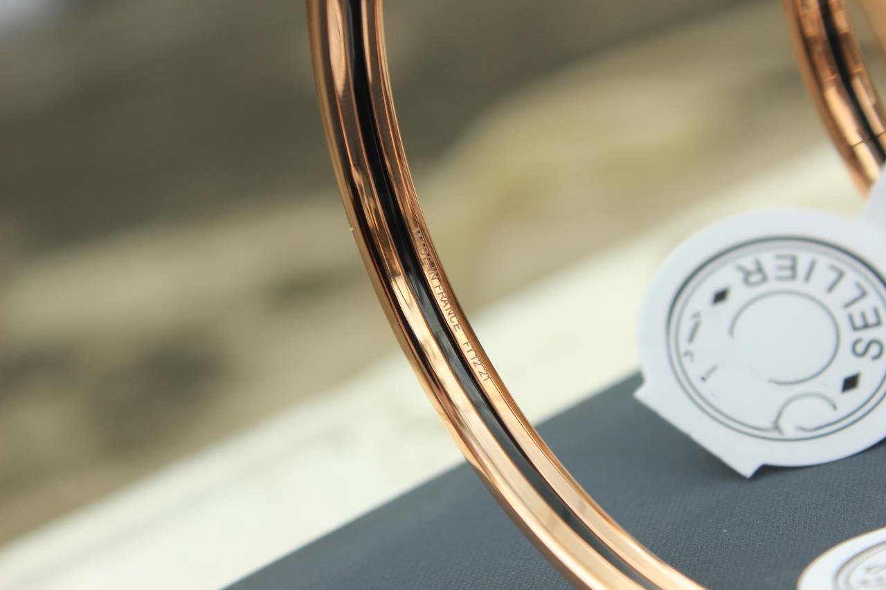 [BLUE TEARS]HM UNI BANGLE BAG