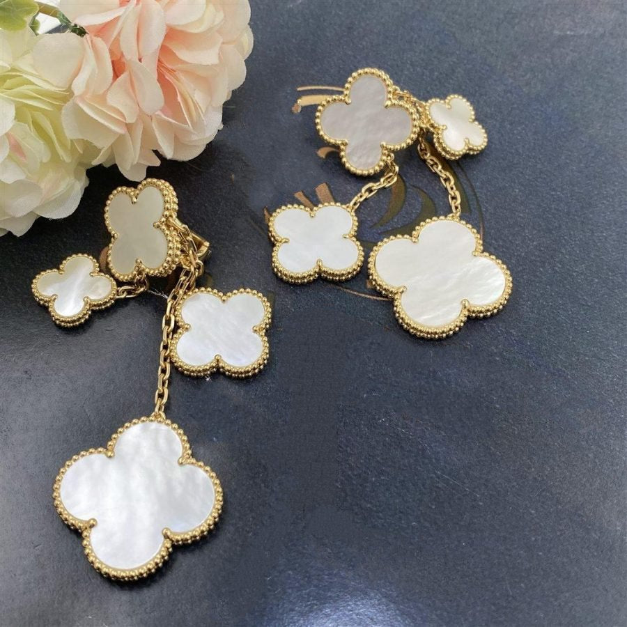 [BLUE TEARS]CLOVER EARRINGS WHITE MOP 4 MOTIFS GOLD